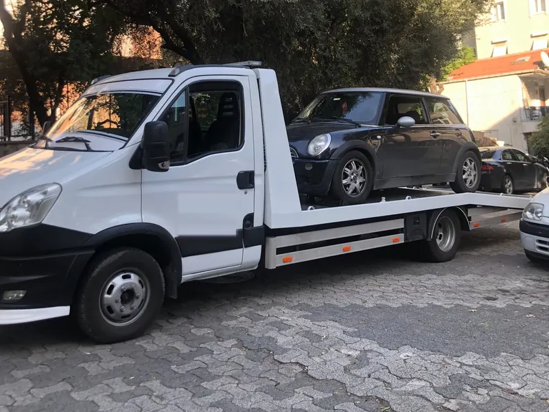 Üsküdar oto çekici – binek aracın kayar kasa çekiciyle taşınması