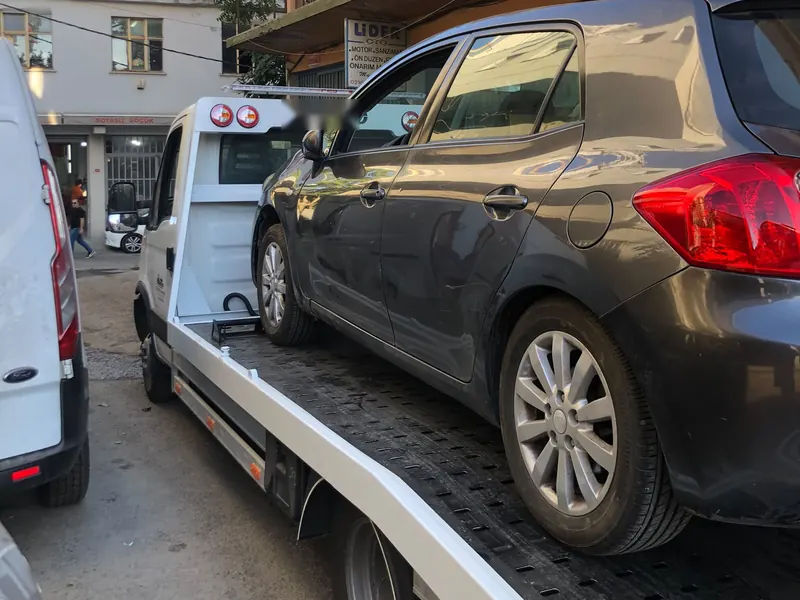 Bostancı oto çekici – aracın oto sanayiye taşınması